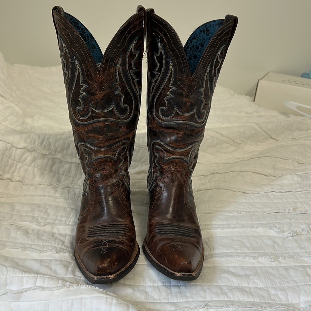 Ariat Boots - Picture 2 of 7